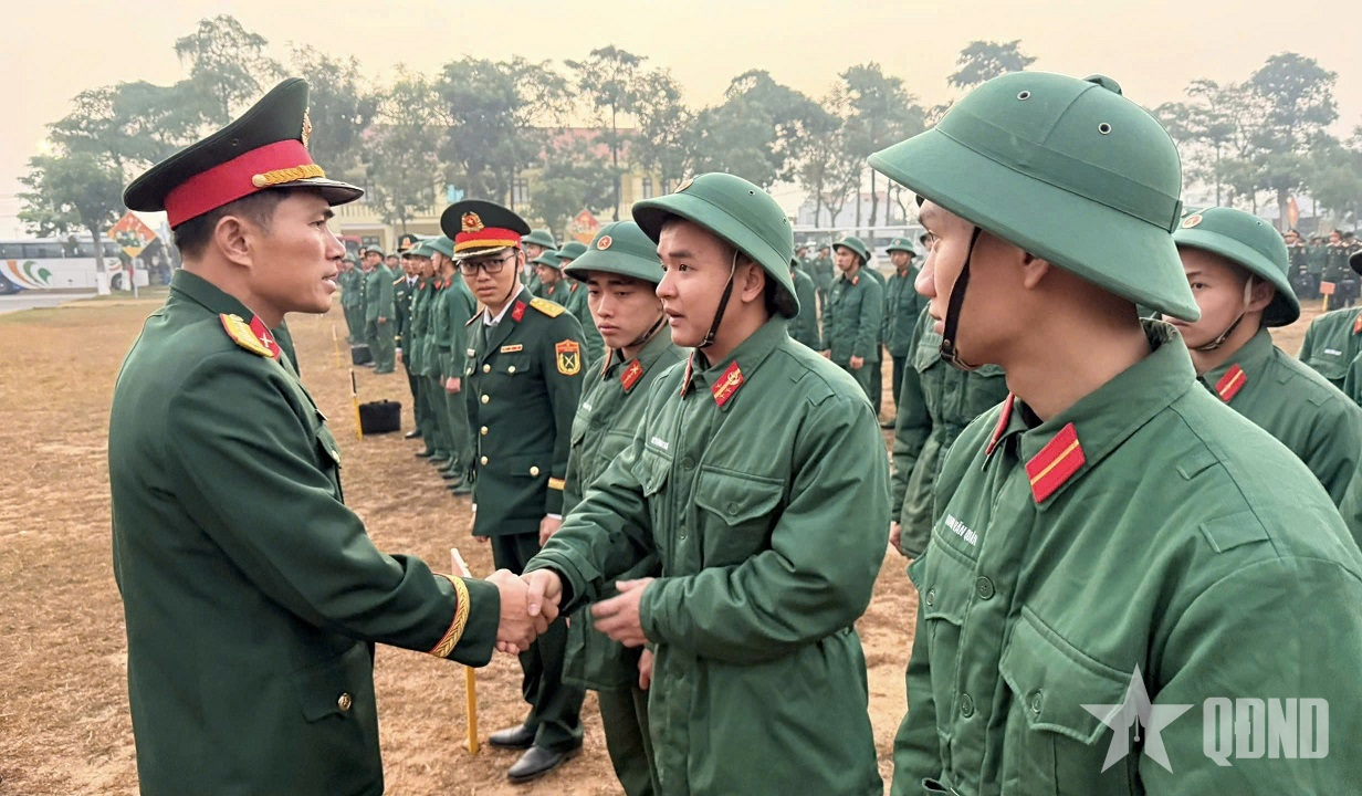 Sư đoàn 395 tổ chức Lễ tiễn quân nhân hoàn thành nghĩa vụ quân sự tại ngũ năm 2026